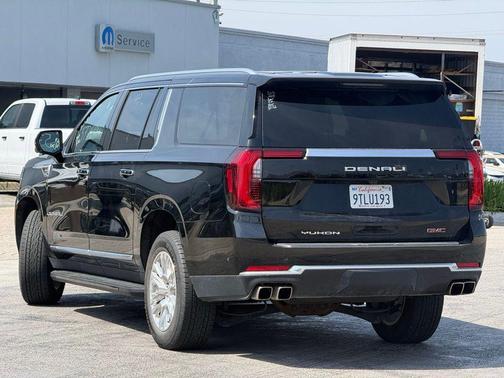 Onyx Black 2025 GMC Yukon XL Denali