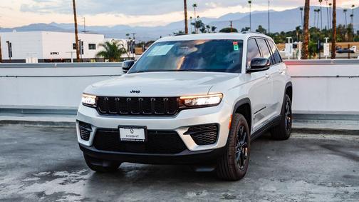 2024 Jeep Grand Cherokee Altitude