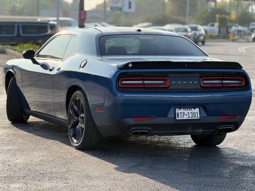 2020 Dodge Challenger SXT