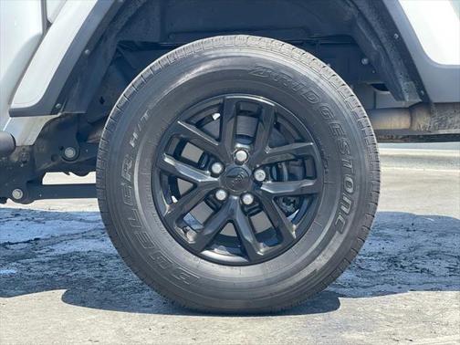 2022 Jeep Gladiator Altitude 4x4