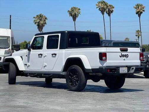2022 Jeep Gladiator Altitude 4x4