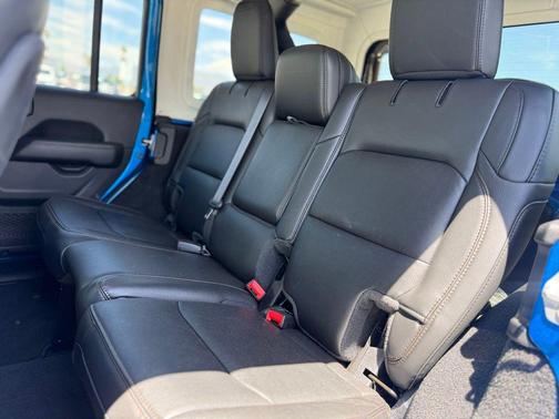 2022 Jeep Wrangler Unlimited Rubicon 392