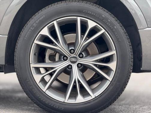 2021 Audi Q8 55 Premium