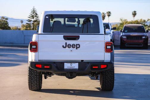 2026 Jeep Gladiator Mojave 4x4