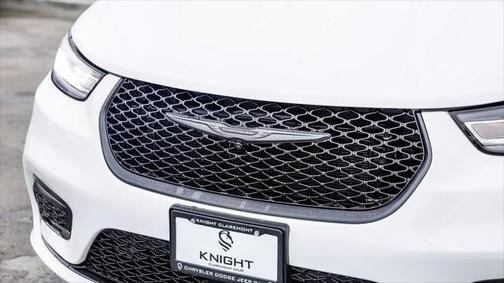 2025 Chrysler Pacifica Hybrid Premium S Appearance Pkg
