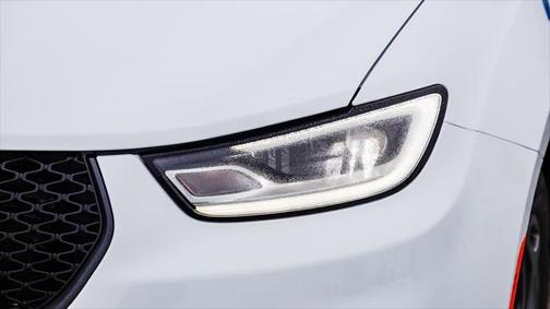 2025 Chrysler Pacifica Hybrid Premium S Appearance Pkg