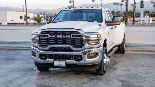 2026 RAM 3500 Tradesman Crew Cab 4x4 8' Box
