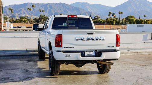 2026 RAM 2500 Laramie Crew Cab 4x4 6'4' Box