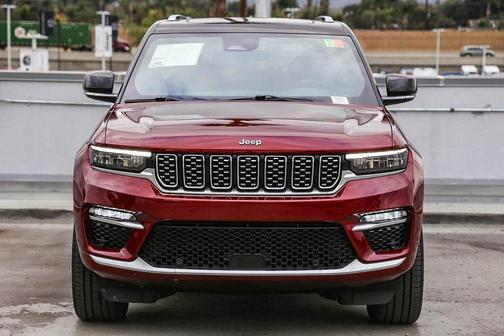 2023 Jeep Grand Cherokee Summit