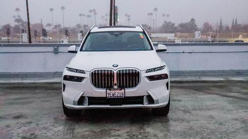 2023 BMW X7 xDrive40i