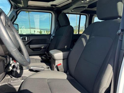 2021 Jeep Wrangler Willys