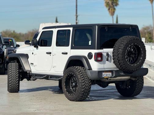 2021 Jeep Wrangler Willys