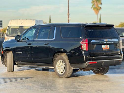 2024 Chevrolet Suburban LS