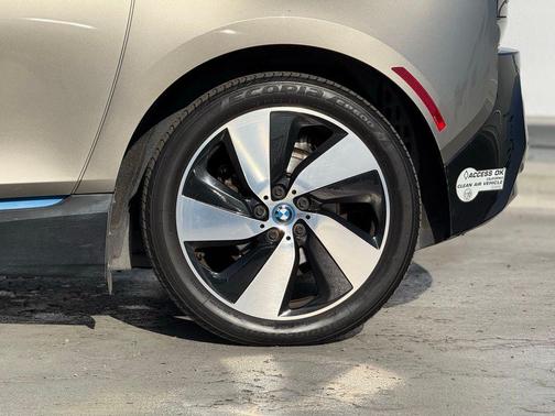 2016 BMW i3 Base w/Range Extender