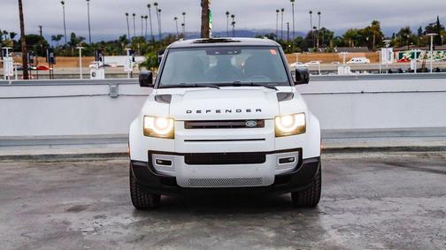 2025 Land Rover Defender 110 P300