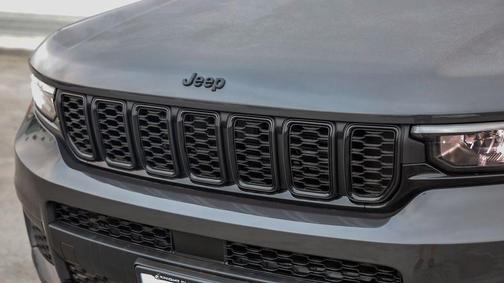 2025 Jeep Grand Cherokee L Altitude