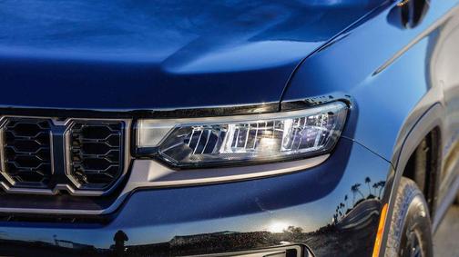 2026 Jeep Grand Cherokee Altitude