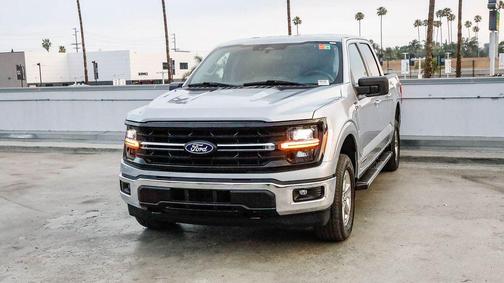 ICONIC SILVER METALLIC 2025 Ford F-150 XLT