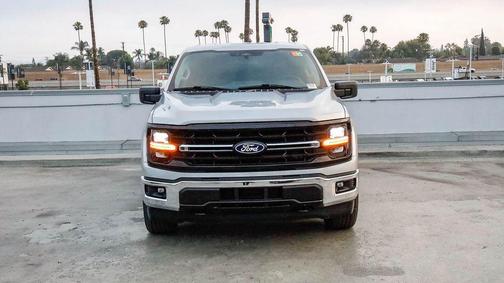 ICONIC SILVER METALLIC 2025 Ford F-150 XLT