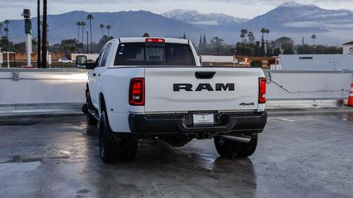 2026 RAM 3500 Tradesman Crew Cab 4x4 8' Box