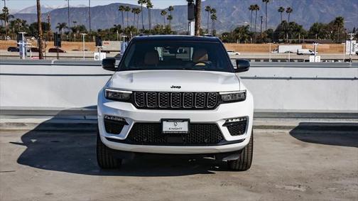 2025 Jeep Grand Cherokee Summit