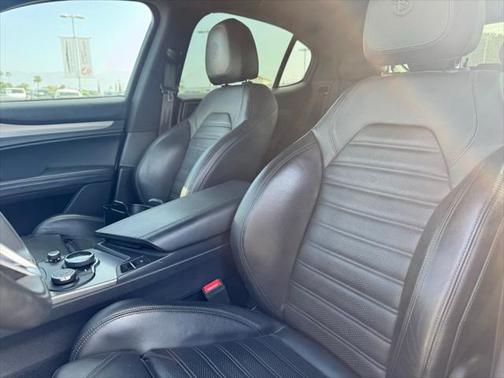 2018 Alfa Romeo Stelvio Ti Sport