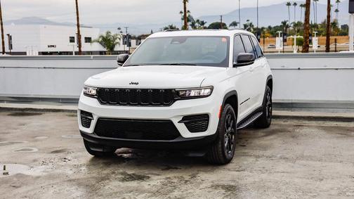 2025 Jeep Grand Cherokee Altitude