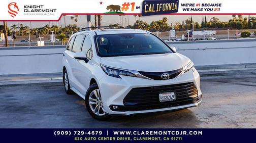 Wind Chill Pearl 2026 Toyota Sienna XLE