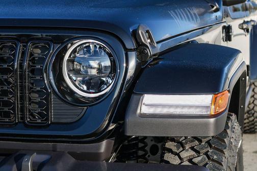 2026 Jeep Gladiator Willys 4x4