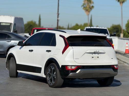 2023 Kia Niro Touring