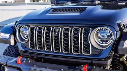 Black Clearcoat 2026 Jeep Wrangler Rubicon