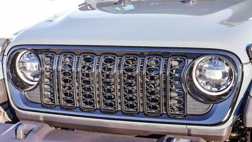 2026 Jeep Gladiator Willys 4x4