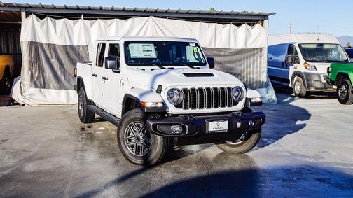 2026 Jeep Gladiator Sport S