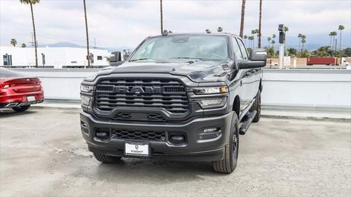 2025 RAM 3500 Tradesman Crew Cab 4x4 8' Box