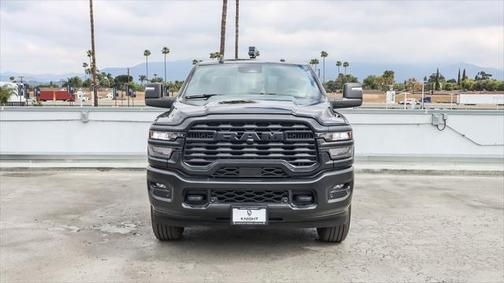 2025 RAM 3500 Tradesman Crew Cab 4x4 8' Box