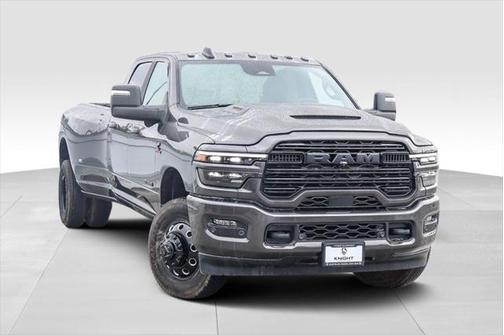 2025 RAM 3500 Laramie Crew Cab 4x4 8' Box