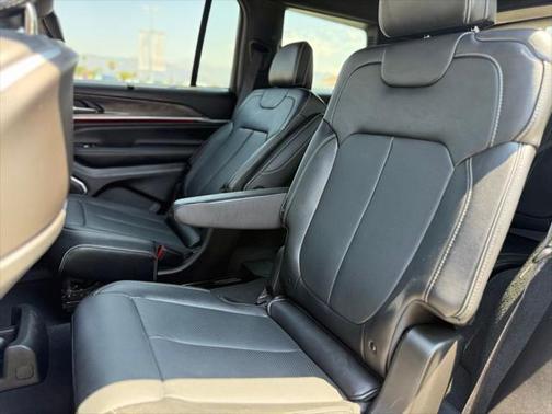 2024 Jeep Grand Cherokee L Overland