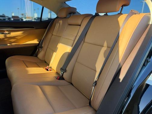 2018 Lexus ES 350 Base