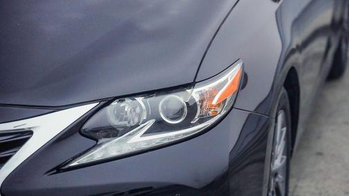 2018 Lexus ES 350 Base