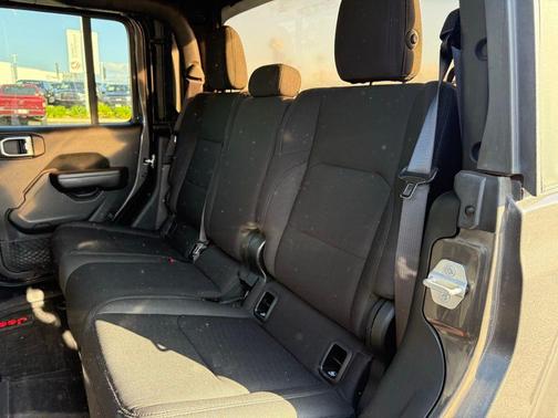 2020 Jeep Gladiator Sport S