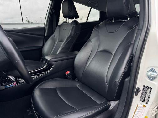 2020 Toyota Prius Prime XLE