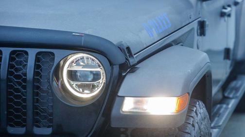 2021 Jeep Gladiator Willys 4x4