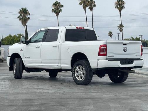 2024 RAM 2500 Laramie Crew Cab 4x4 6'4' Box
