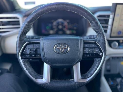 2024 Toyota Sequoia Capstone