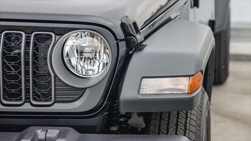 2025 Jeep Gladiator Sport S