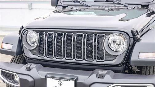 2025 Jeep Gladiator Sport S