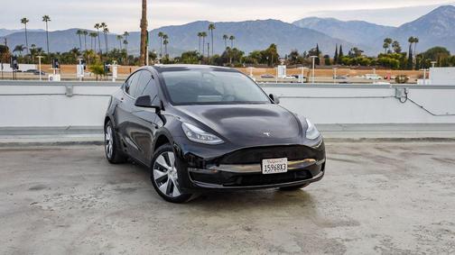 2024 Tesla Model Y Long Range Dual Motor All-Wheel Drive