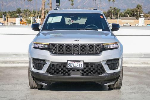 2024 Jeep Grand Cherokee Altitude