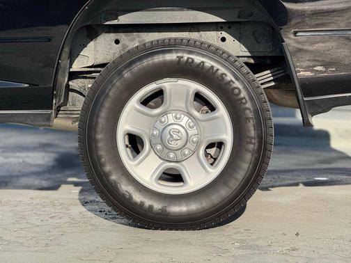 2024 RAM 3500 Tradesman Crew Cab 4x4 6'4' Box