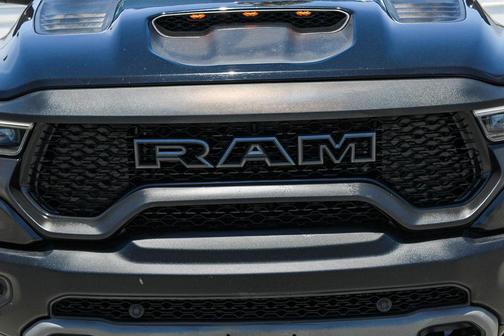 Diamond Black Crystal Pearlcoat 2022 RAM 1500 TRX